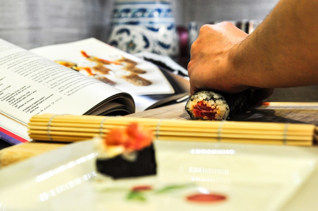 making sushi