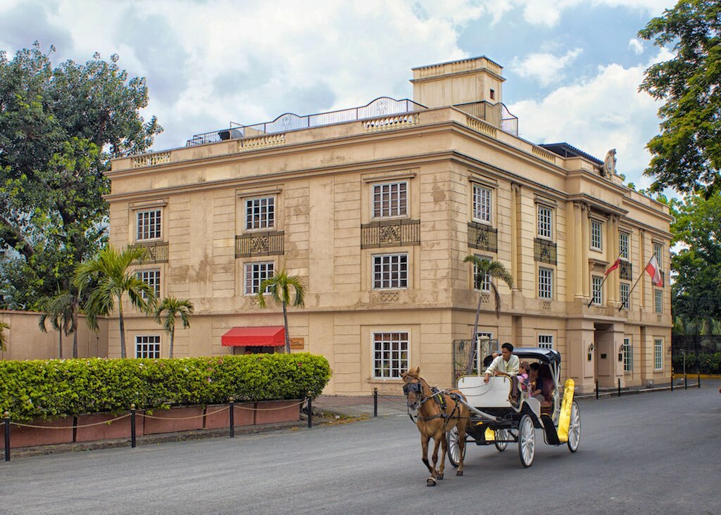 Kalesa at Heroes Square, Intramuros, Manila