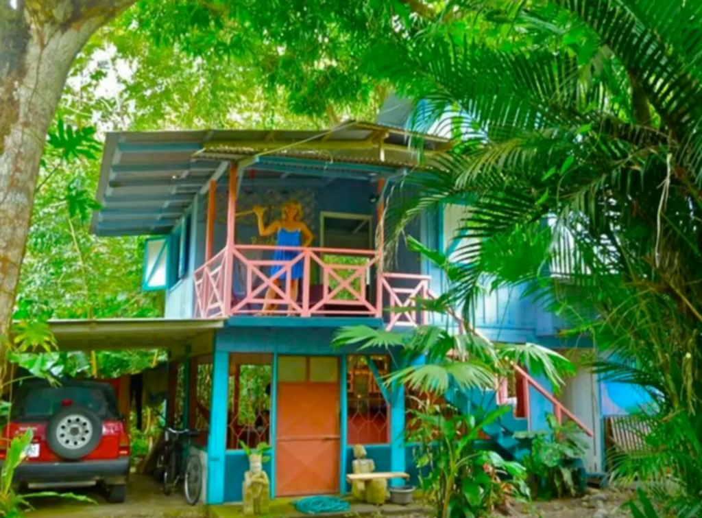 Hidden Jungle Beach House