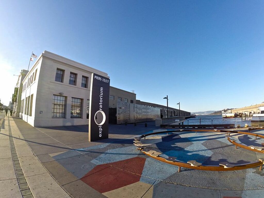 San Francisco Exploratorium - South Side