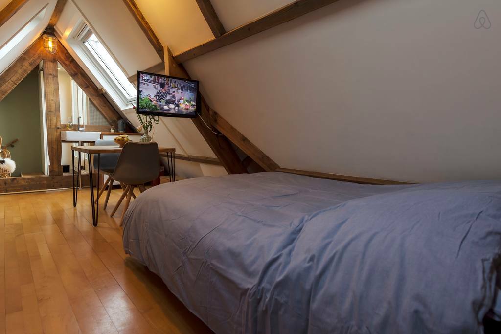 Studio Bed