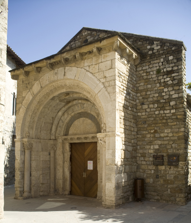 Besalu E PM 025766