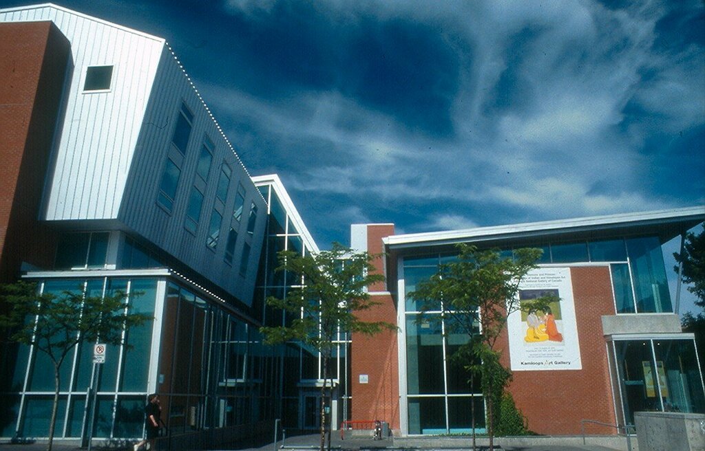 Exterior 2003 colour