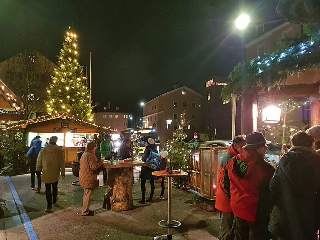 Christkindlmarkt Innsbruck Sankt Nikolaus (20181126 181347)