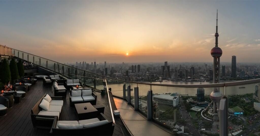 photo spots in shanghai | flair rooftop restaurant and bar