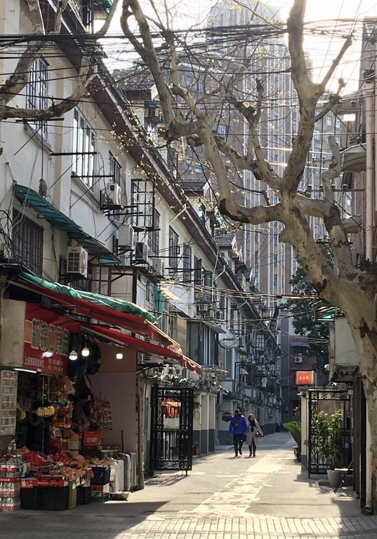 photo spots in shanghai | old alleys (longtangs) in the huangpu district