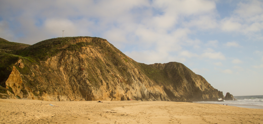 Gray Whale Cove State Beach (15242647643)