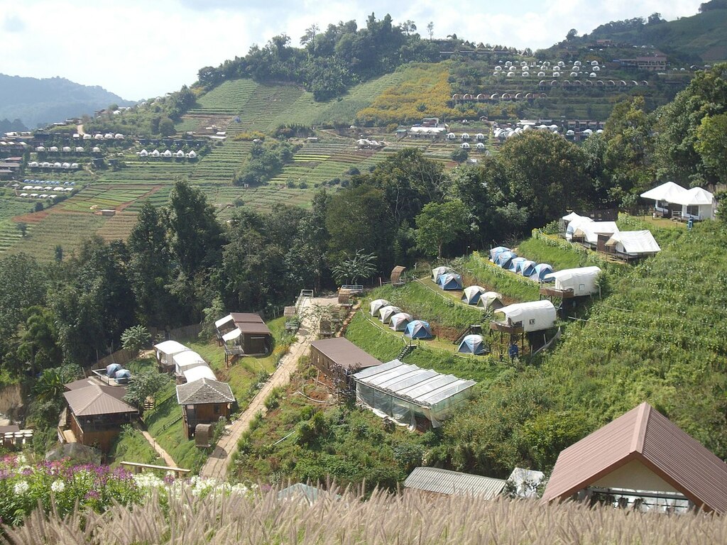 Resorts in Mon Jaem