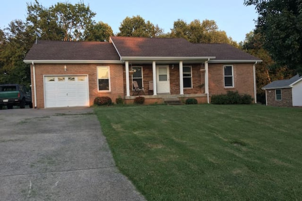 Top 13 Airbnb Vacation Rentals Near Fort Campbell, Kentucky Updated
