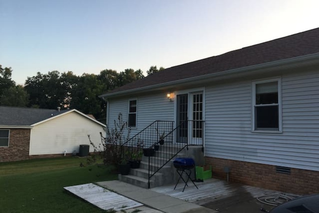 Top 13 Airbnb Vacation Rentals Near Fort Campbell, Kentucky Updated