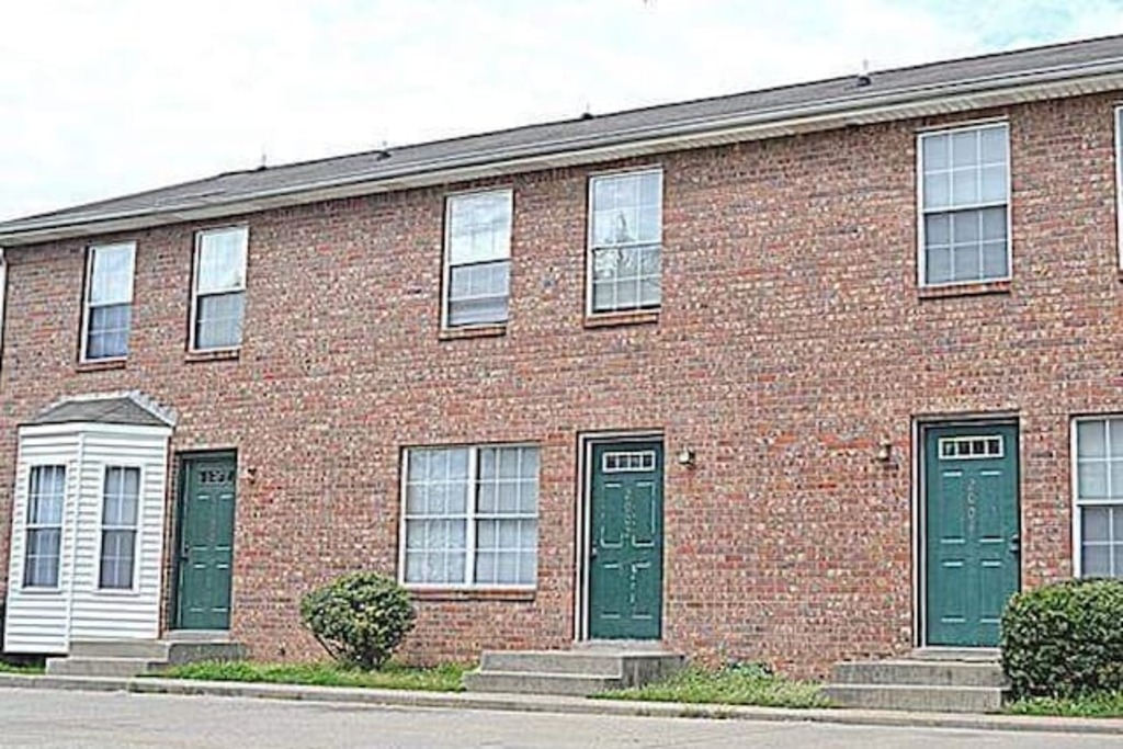 Top 13 Airbnb Vacation Rentals Near Fort Campbell, Kentucky Updated