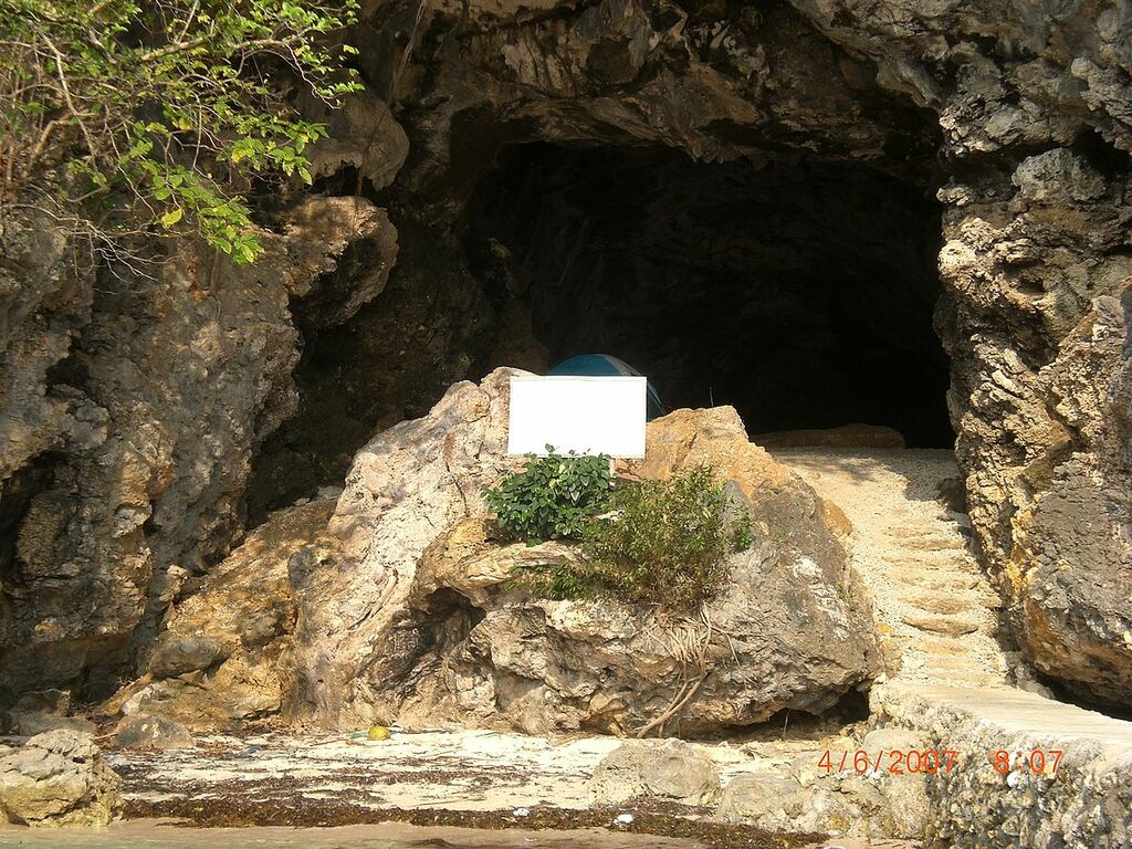 Cuenco (Pandi) Island
