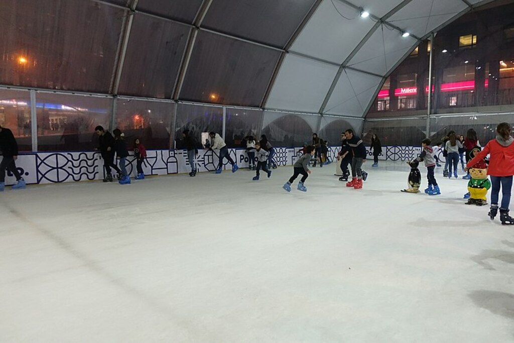 Ice skating in Porto