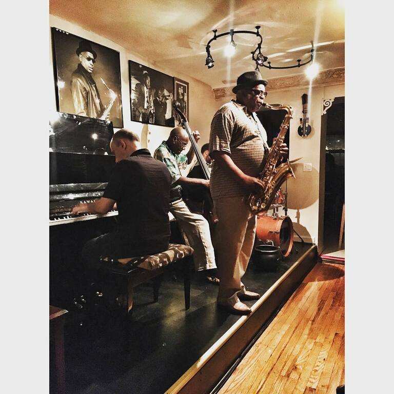things to do in harlem | listen to live jazz at bill’s place