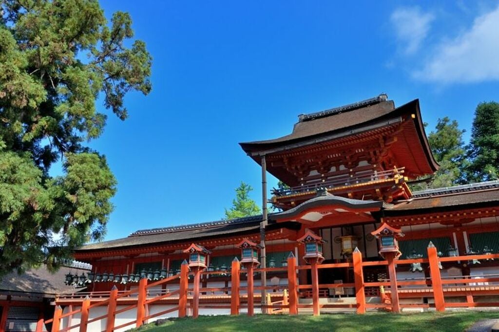 Admire the spectacular bronze lanterns of Kasuga Taisha