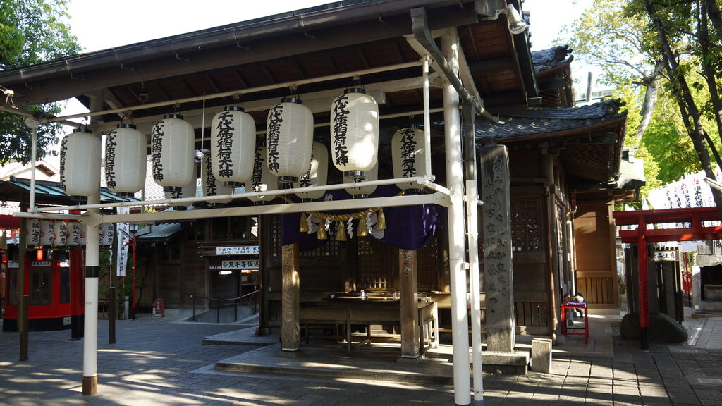 Chiyobo Inari Shrine 千代保稲荷1 - panoramio