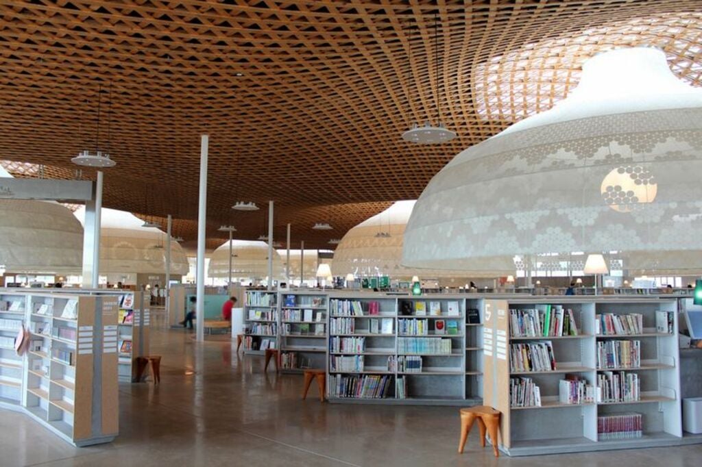 Visit the futuristic library of Minna No Mori Gifu Media Cosmos By Toyo Ito