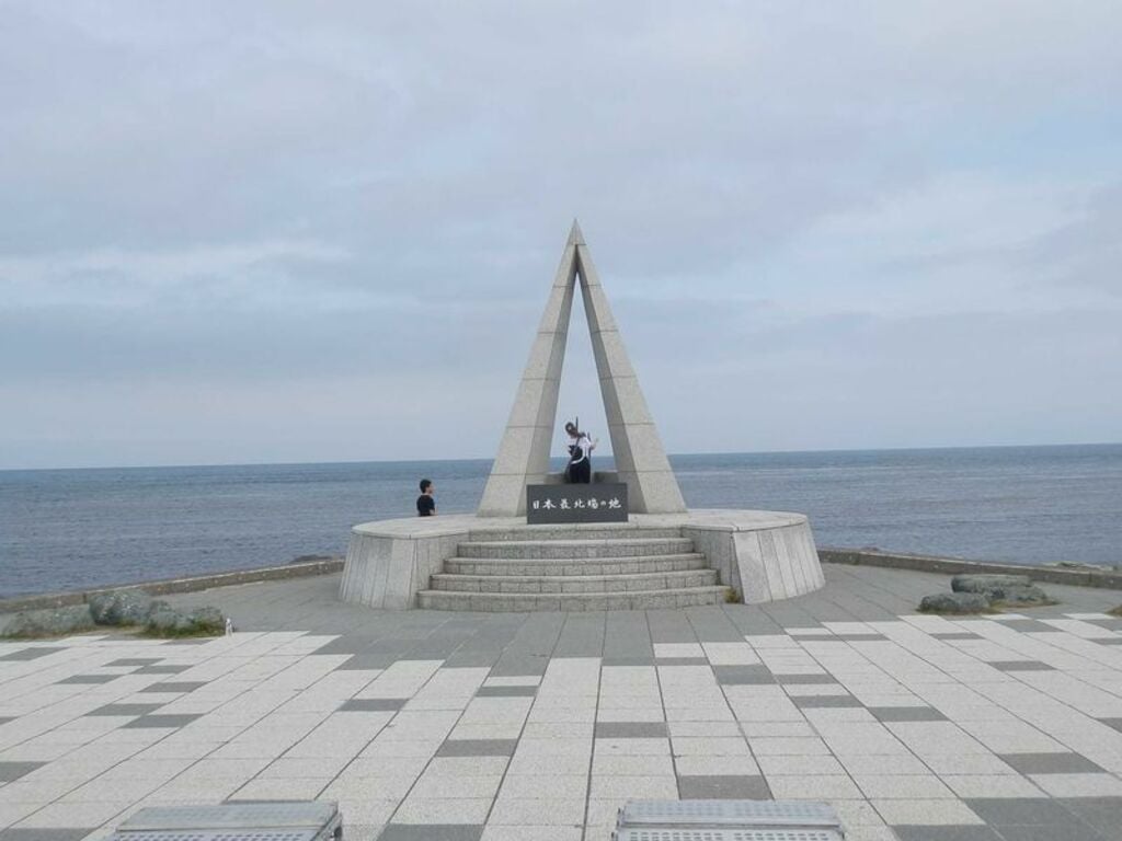 Explore the quirky monuments dotting Cape Soya