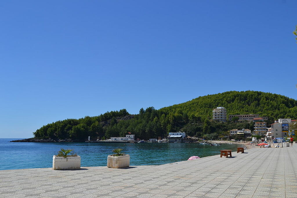 Himara Strandpromenade Albanien