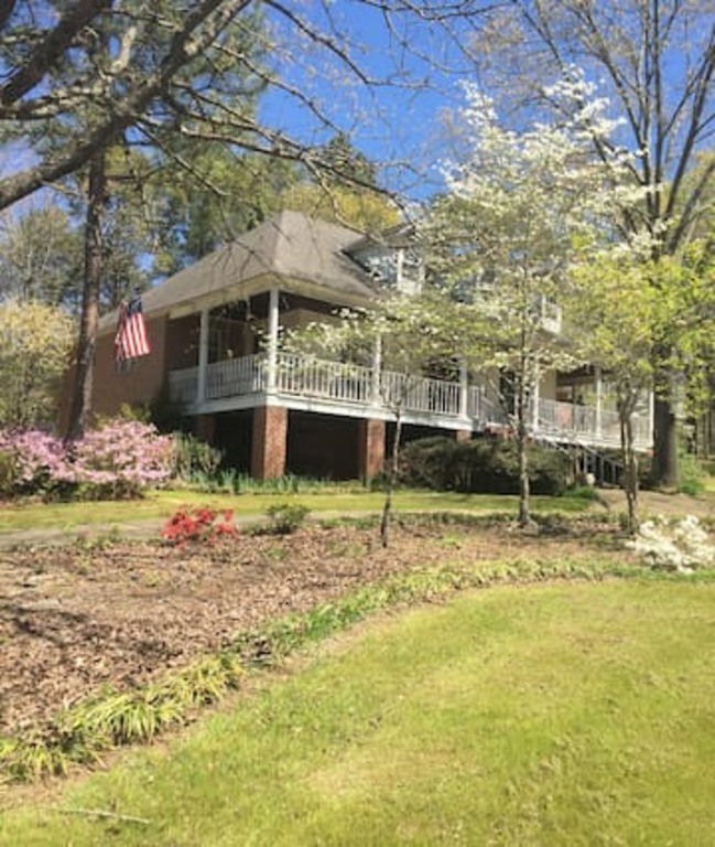 ranch house