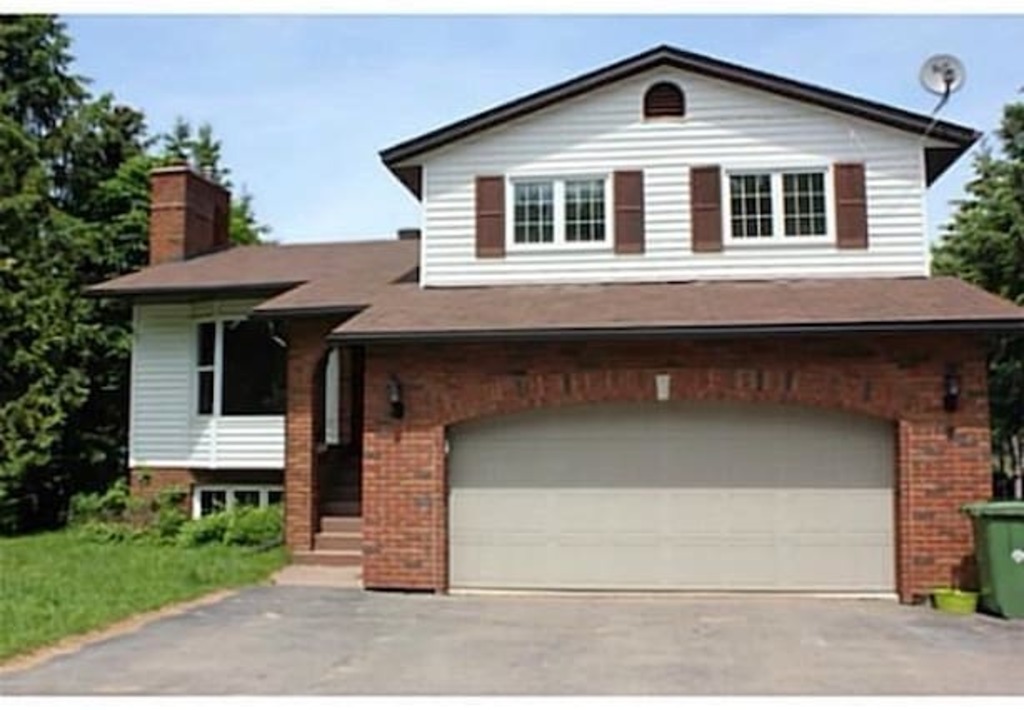 airbnb petawawa | the perfect couch surfer spot