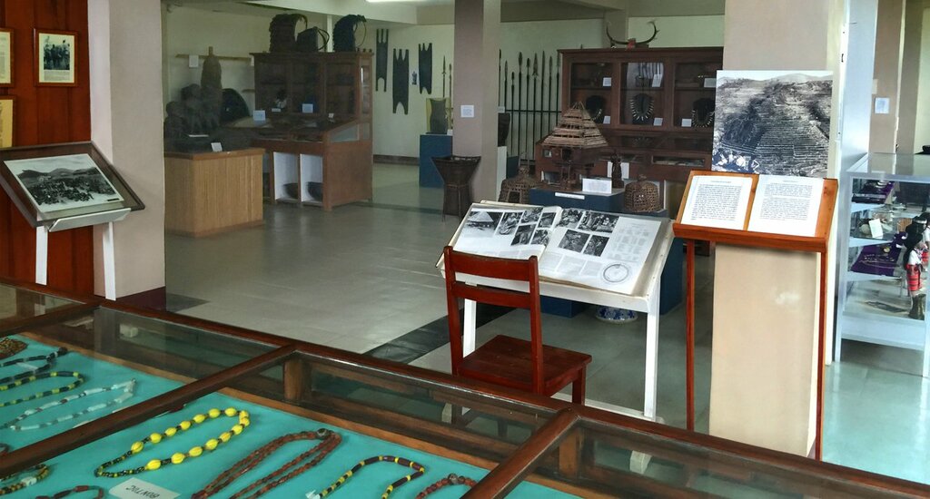 The Banaue Museum houses Ifugao artifacts as well as photos, maps, and books about Ifugao culture.
