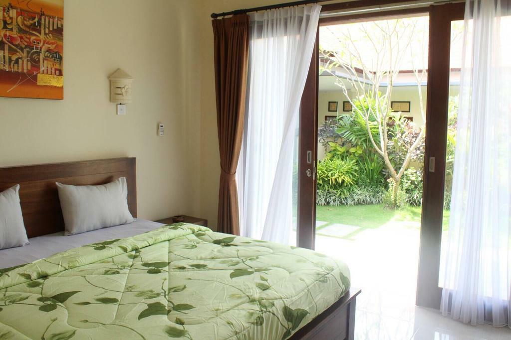Clean bedrooms available with air-conditioning and Wi-Fi