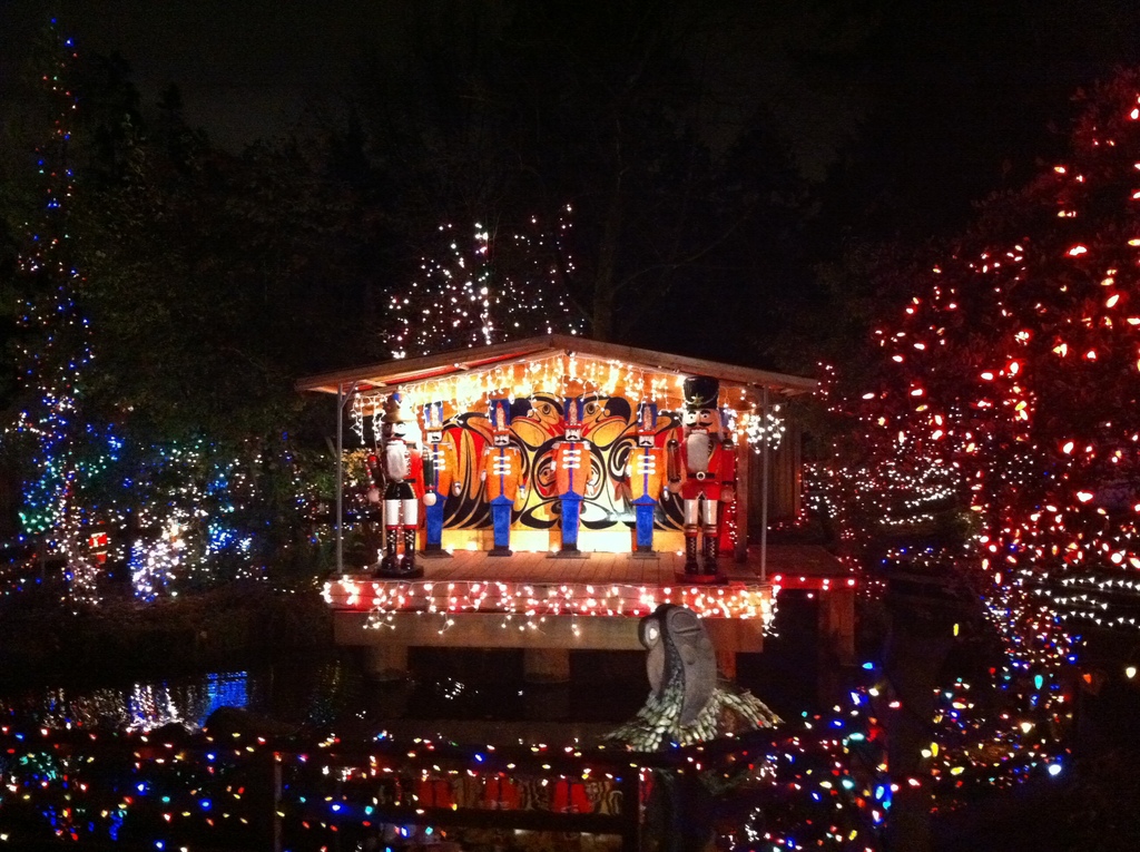 Native art and christmas spirit