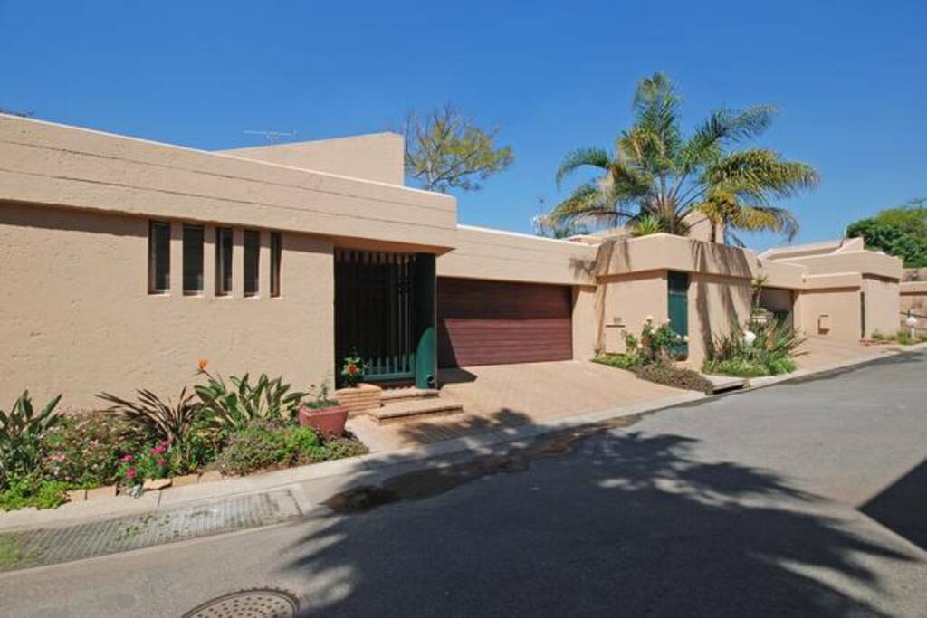 Top 12 Airbnb Vacation Rentals In Morningside, Sandton, South Africa