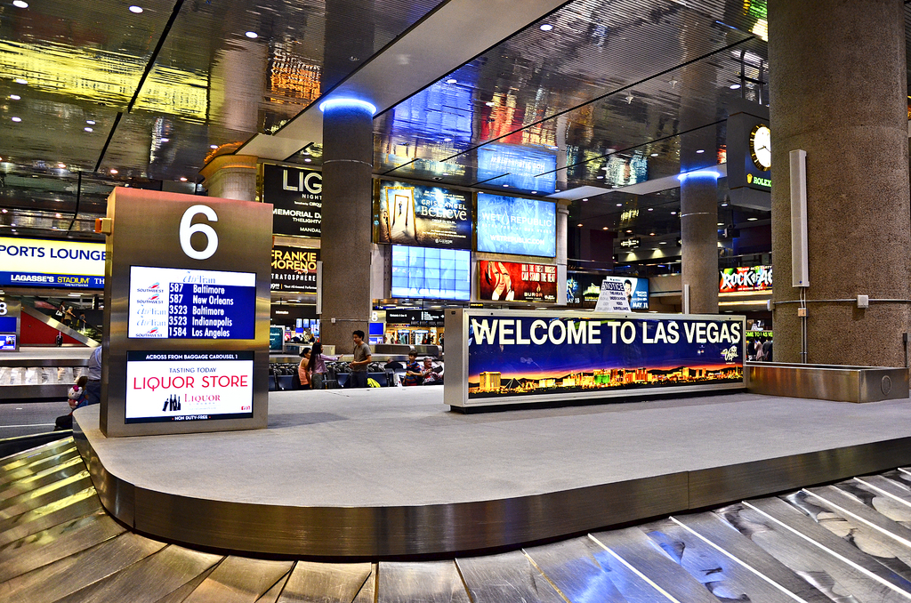 McCarran International Airport (9030491090)