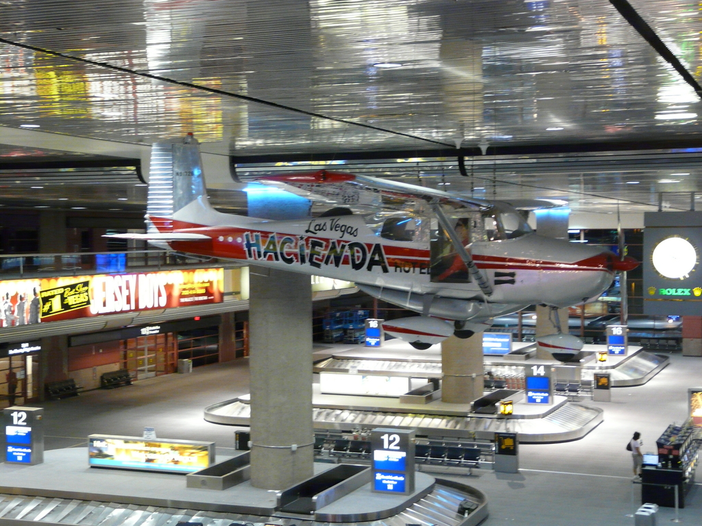 Las Vegas airport - plane