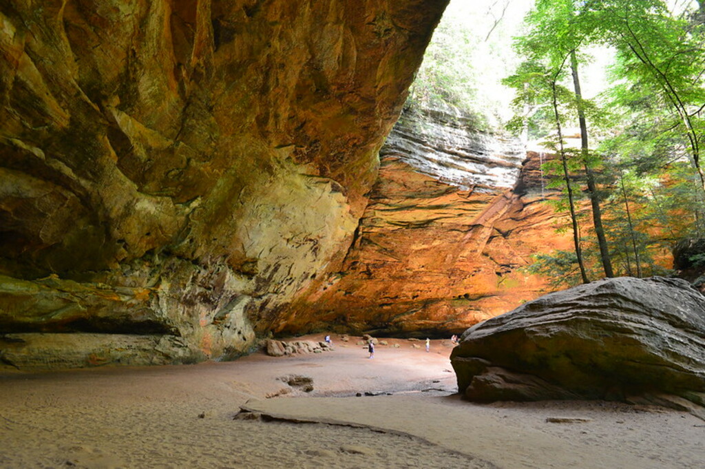 Ash Cave