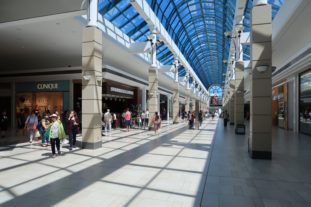 CF Richmond Centre Main Galleria 2018