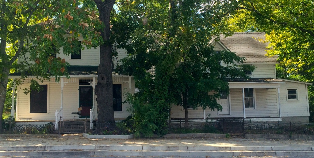CoreyHouseHotelGroveOK