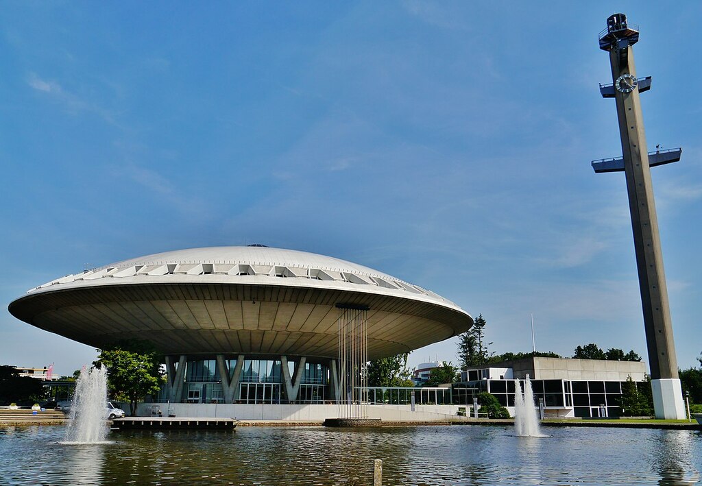 Eindhoven Evoluon 05