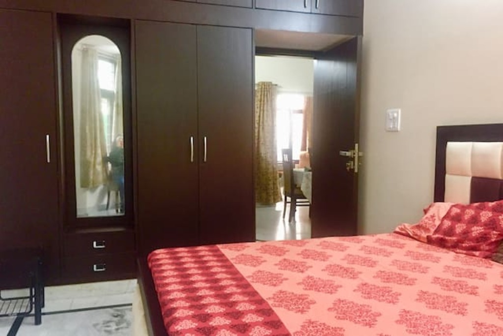 Top 12 Airbnb Vacation Rentals In Vasant Kunj, New Delhi, India