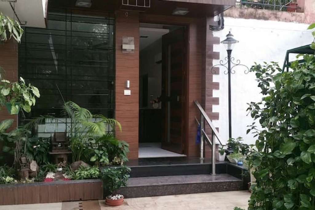 Top 12 Airbnb Vacation Rentals In Vasant Kunj, New Delhi, India