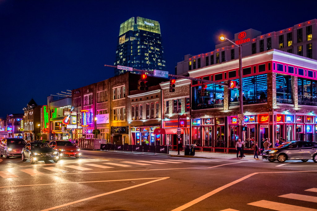 Broadway (Nashville) lights