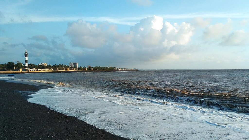 Pic of beach ( daman)