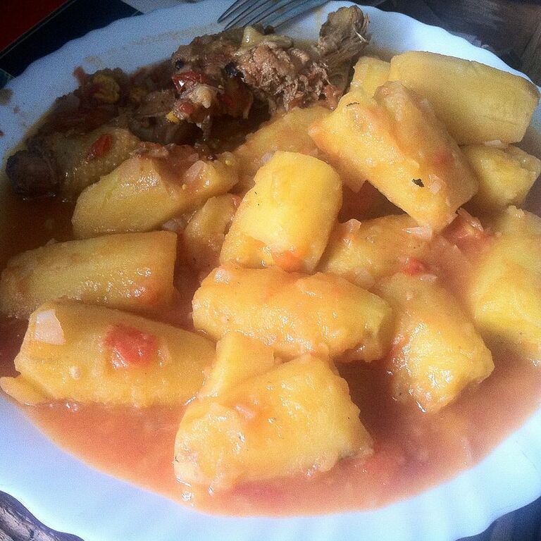 Matoke and Chicken