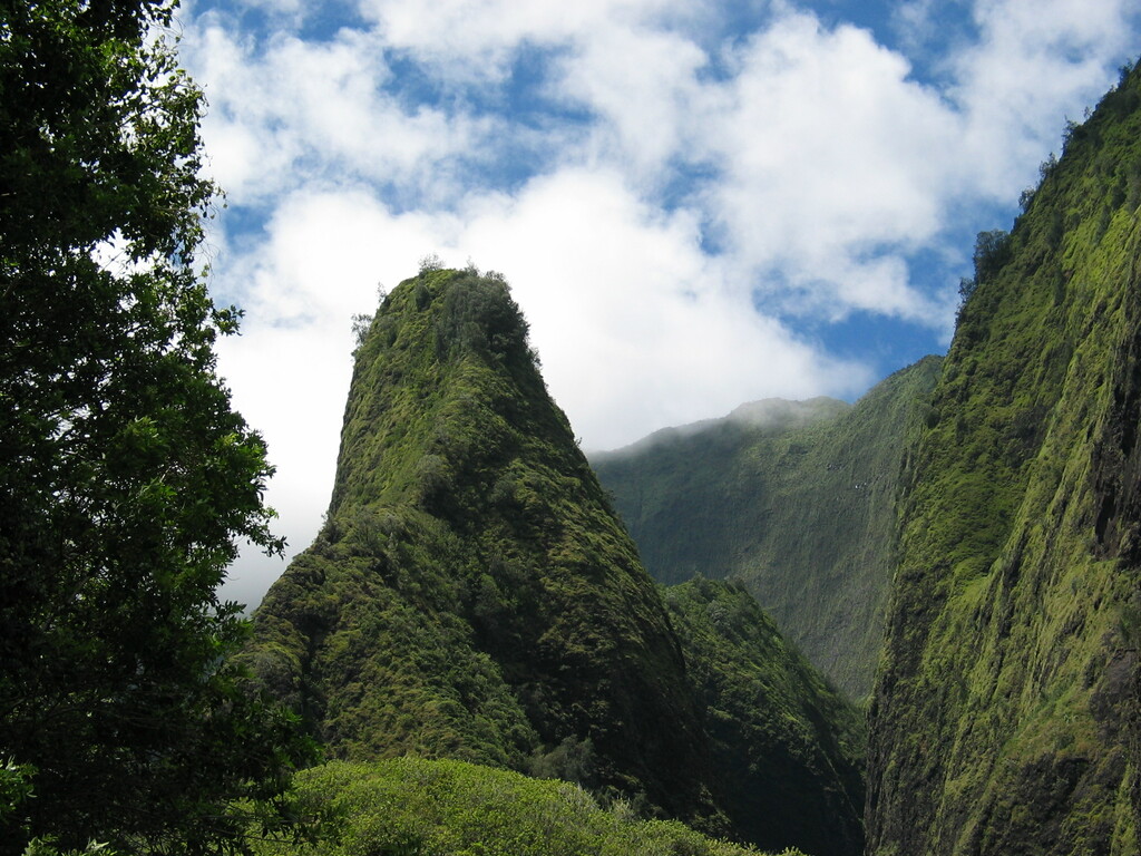 Iao Needle MO