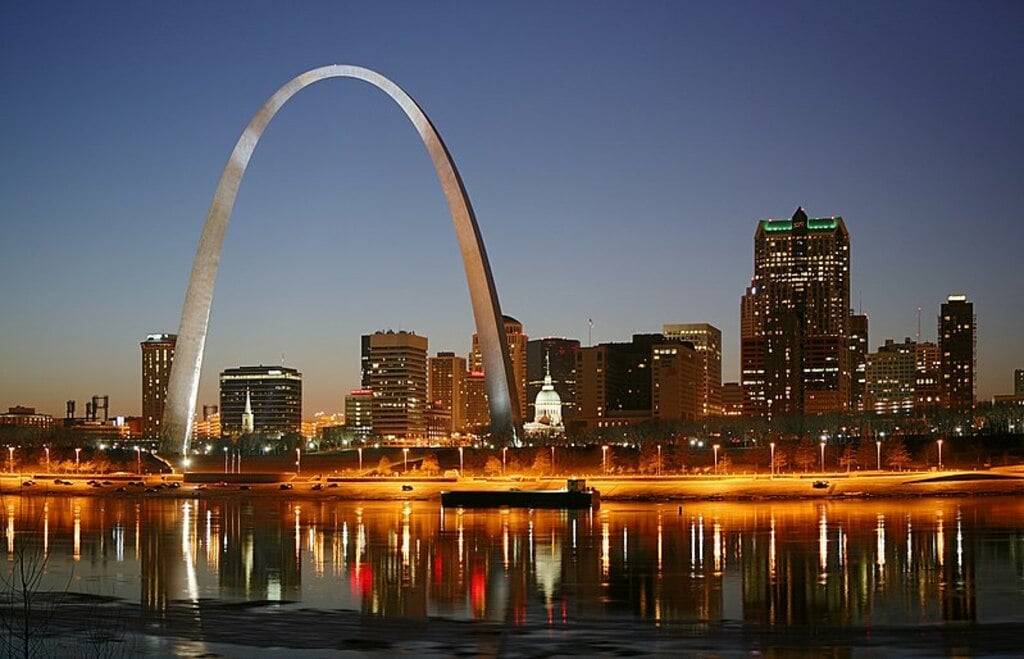 St Louis night expblend