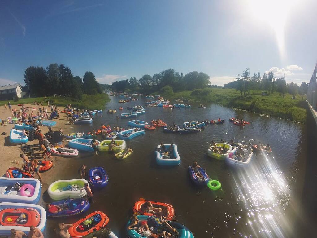 festivals in europe | beer floating festival - vantaa, finland