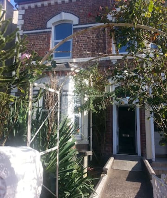 Top 12 Airbnb Vacation Rentals In Brighton Le Sands, Merseyside, UK