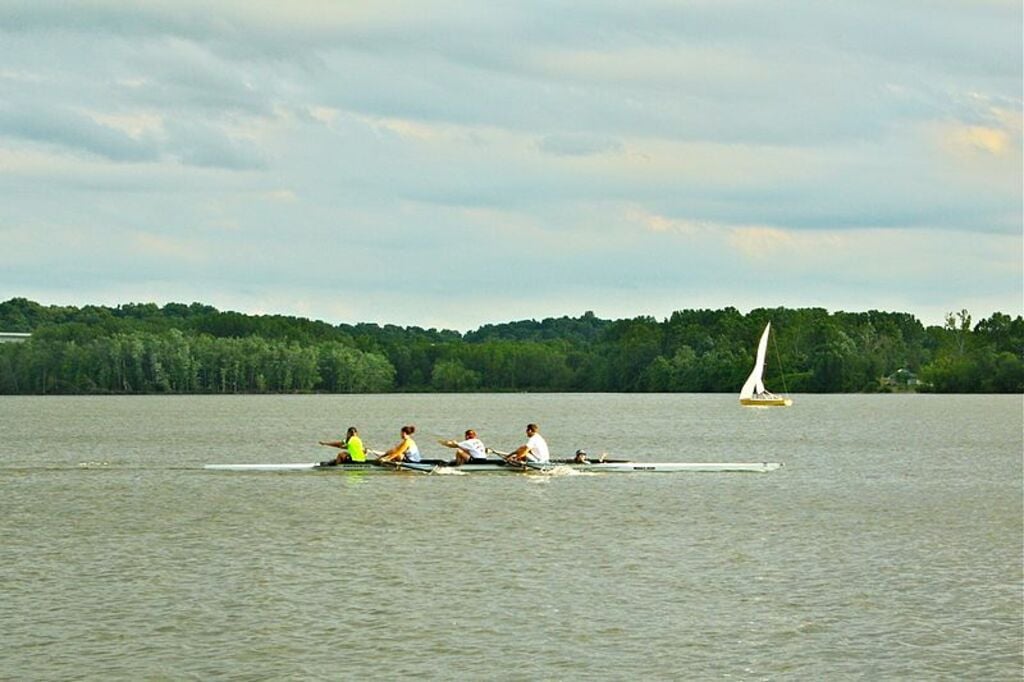 Creve Coeur Lake Boating