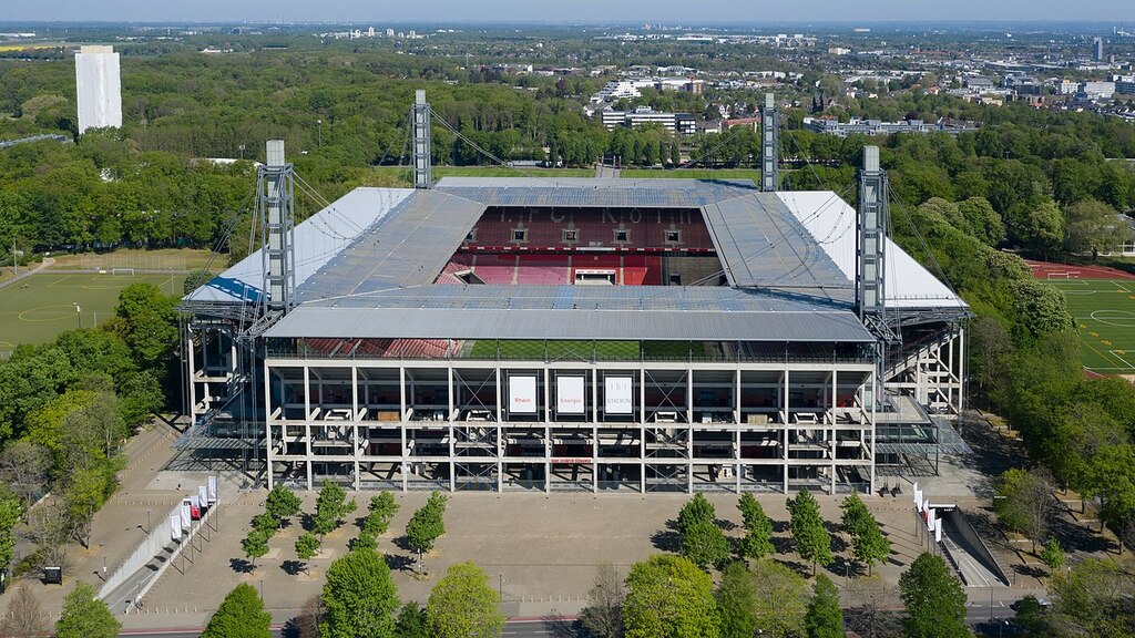Drohnenaufnahme RheinEnergieStadion im Sportpark Müngersdorf-0551