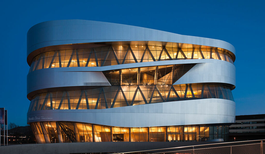 Mercedes-Benz Museum 201312 07 blue hour
