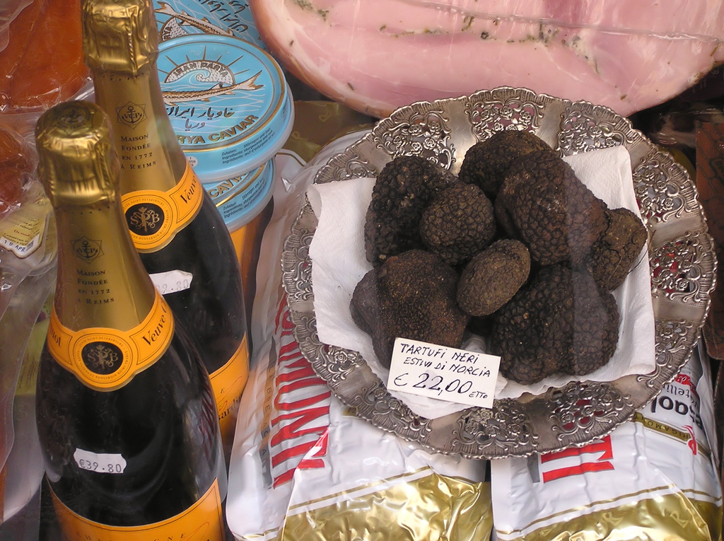 Black.summer.truffle.arp