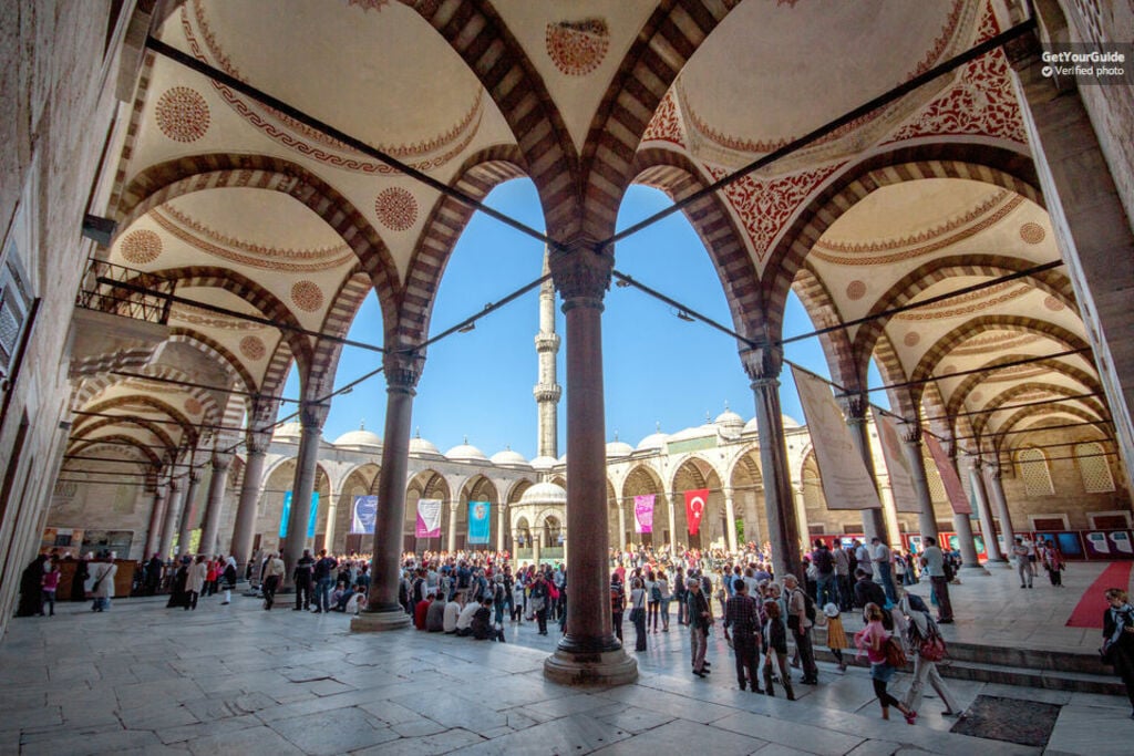 Tourist visit the palace
