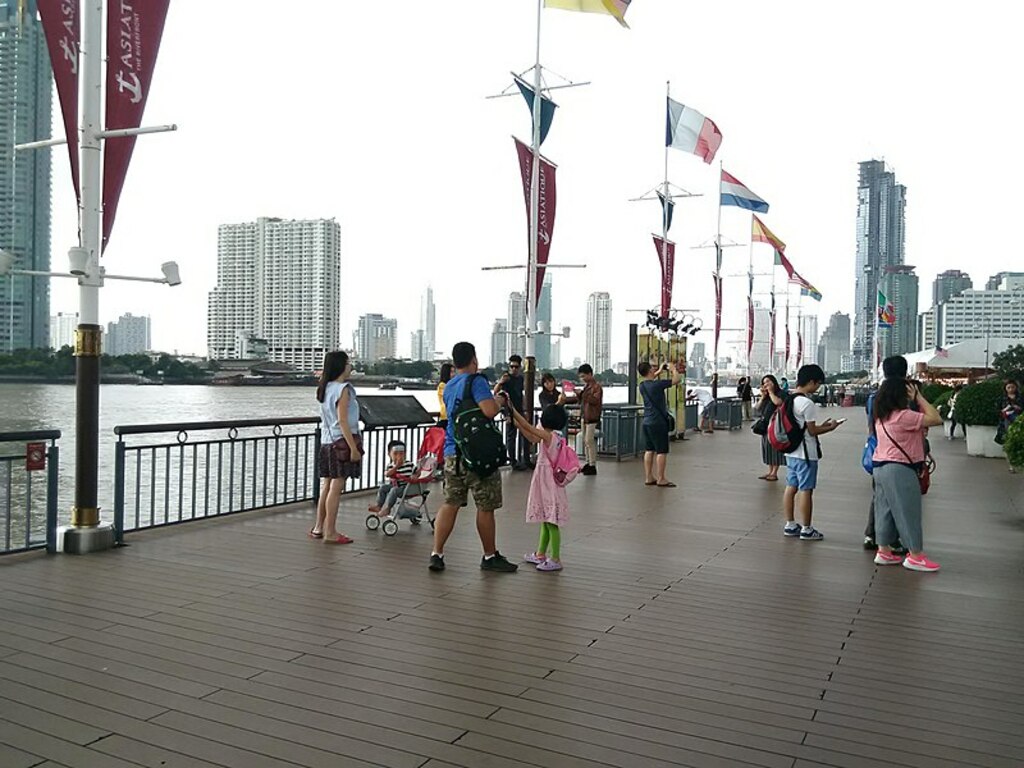 Asiatique The Riverfront